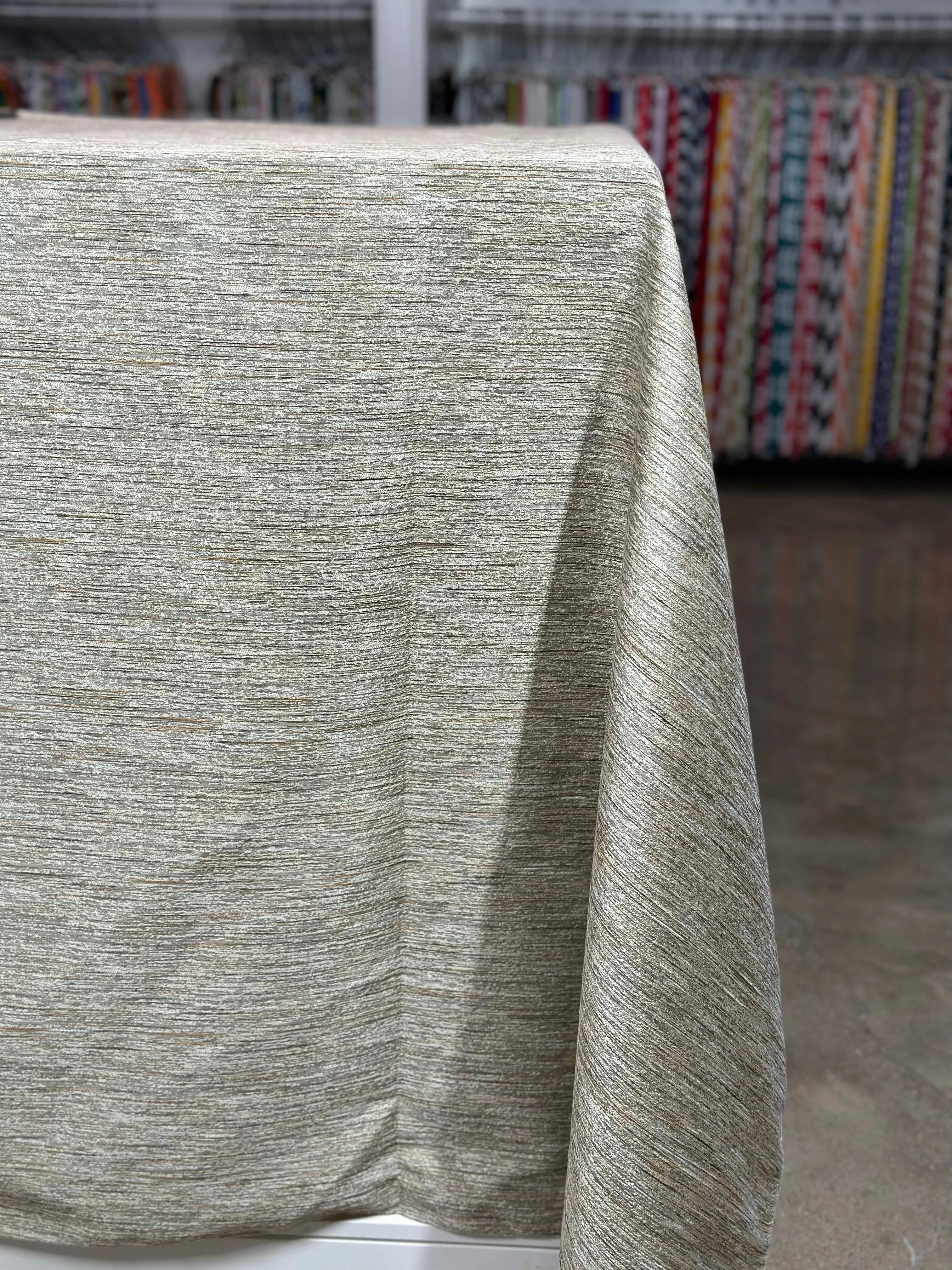 1pc - Sterling Jacquard Table Linen 120" Round - Champagne